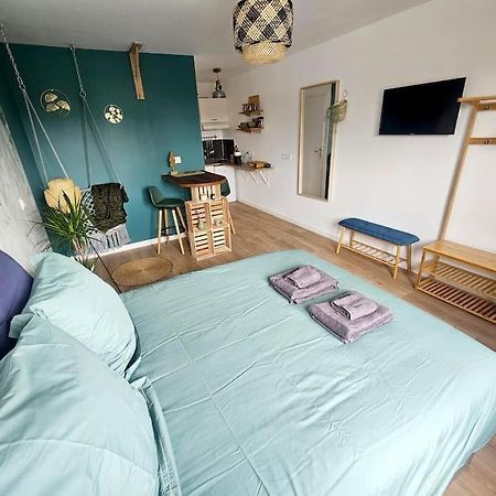 Apartamento 104 Douce Provence Au Calme Face A La Piscine Éguilles Exterior foto